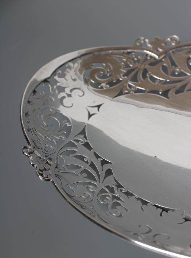 A SILVER DISH Image