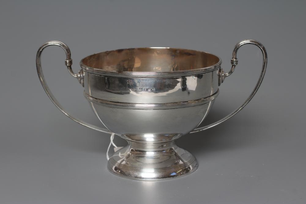 A SILVER ROSE BOWL Image