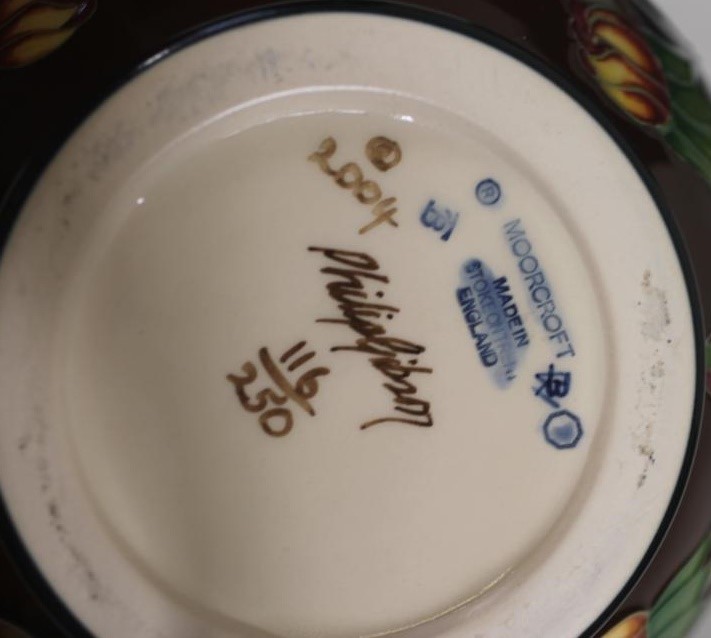 A MOORCROFT POTTERY LIMITED EDITION "DAHLIA" PATTERN VASE Image