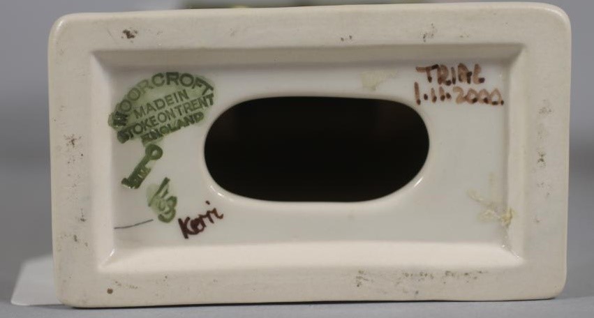 A MOORCROFT POTTERY TRIAL "FRANGIPANE" PATTERN CLOCK Image