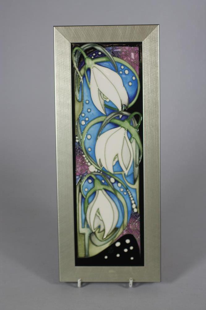 A MOORCROFT POTTERY LIMITED EDITION "BLACK SEA BEAUTY" PATTERN PLAQUE Image