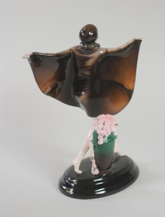 A GOLDSCHEIDER EARTHENWARE ART DECO FIGURE Image