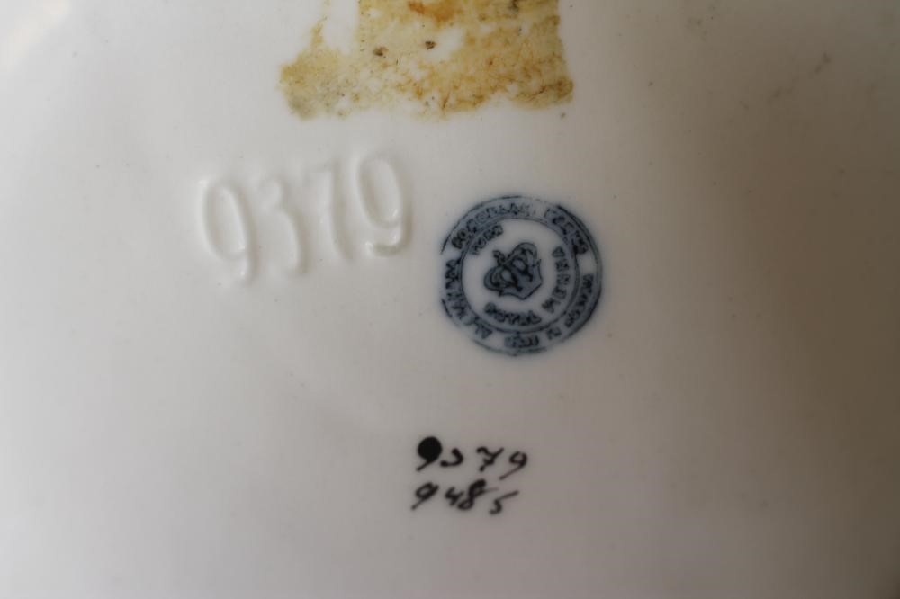 A PAIR OF ALEXANDRA PORCELAIN WORKS Image