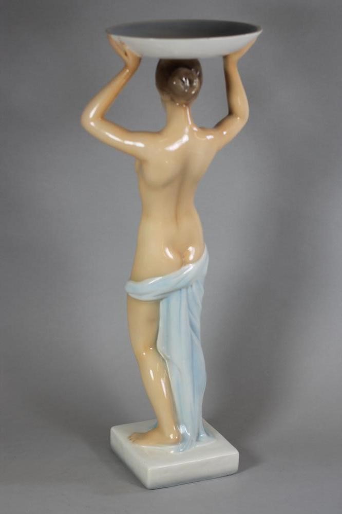 AN ITALIAN RONZAN EARTHENWARE FIGURE Image