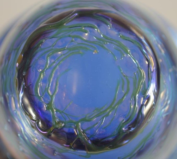 A LOETZ IRIDESCENT BLUE GLASS VASE Image