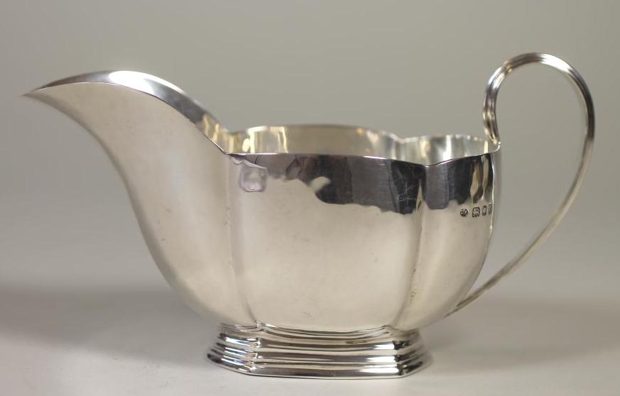 AN ART DECO SILVER SAUCEBOAT Image