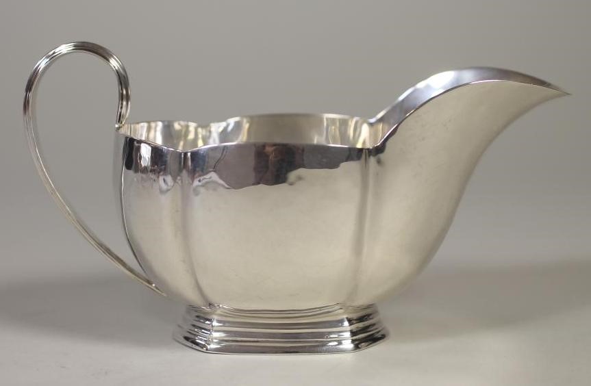 AN ART DECO SILVER SAUCEBOAT Image