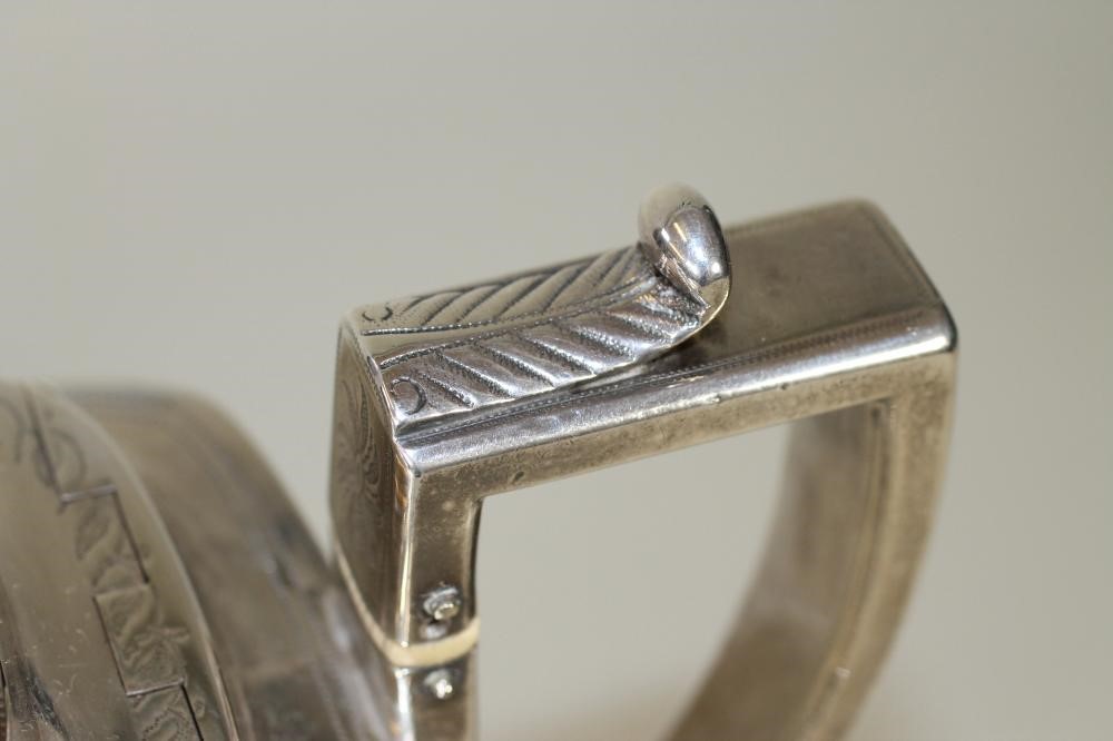 *A LATE GEORGE III SILVER TEAPOT Image