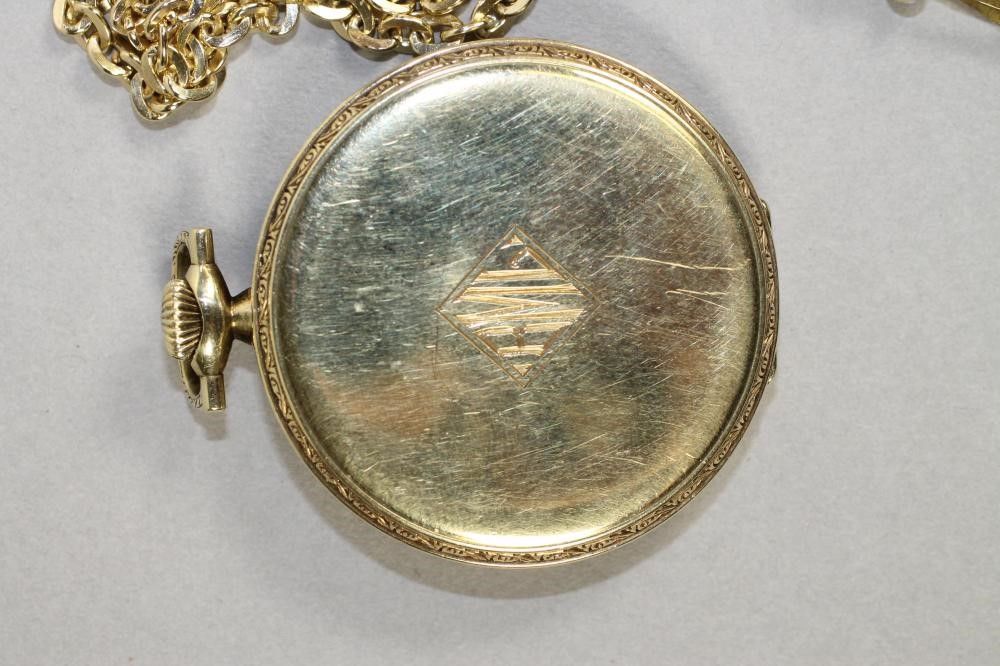 A GENTLEMAN'S 14KT GOLD "DINGWALL" TOP WIND DRESS WATCH Image