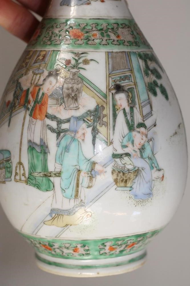 TWO CHINESE PORCELAIN VASES Image