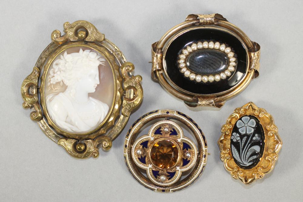 TWO VICTORIAN MOURNING BROOCHES Image