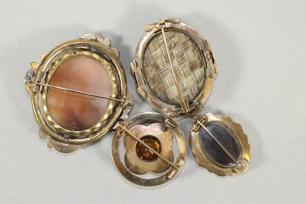 TWO VICTORIAN MOURNING BROOCHES Image