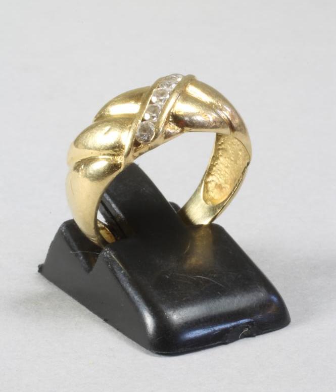 A CONTINENTAL RING Image