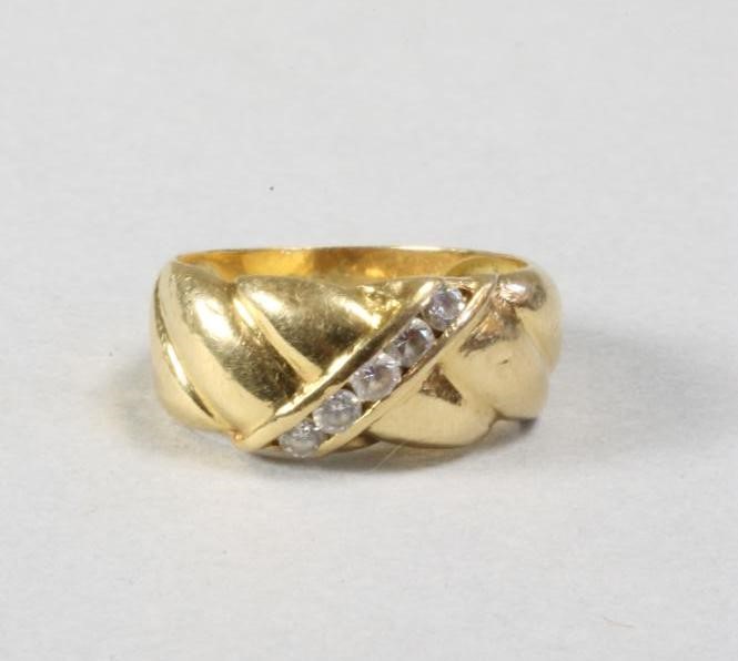 A CONTINENTAL RING Image