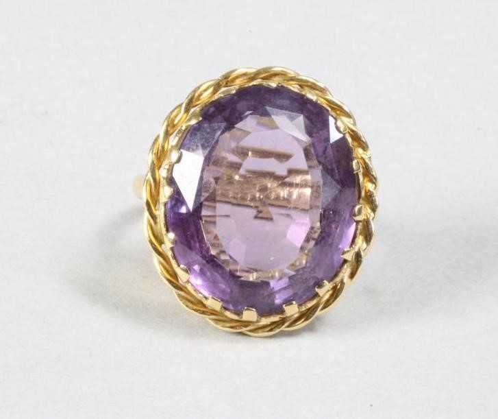 AN AMETHYST DRESS RING Image