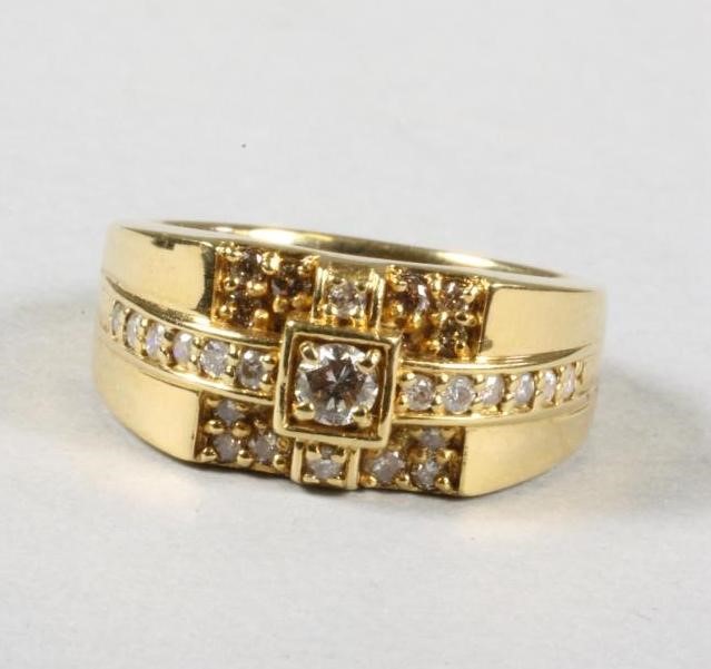 A DIAMOND RING Image