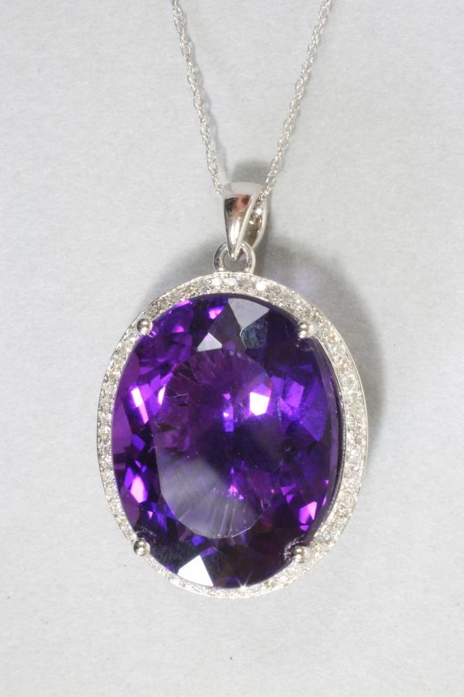 AN AMETHYST PENDANT Image