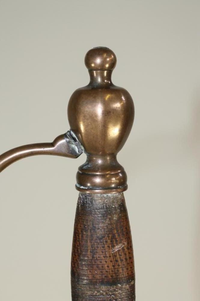 A 1786 INFANTRY OFFICER'S SWORD Image