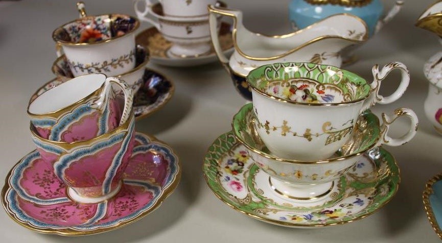 A COLLECTION OF ENGLISH PORCELAIN TEA WARES Image