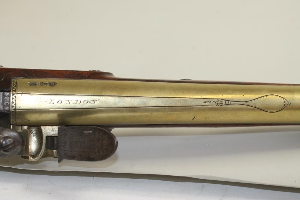 A FLINTLOCK BLUNDERBUSS BY MORTIMER Image