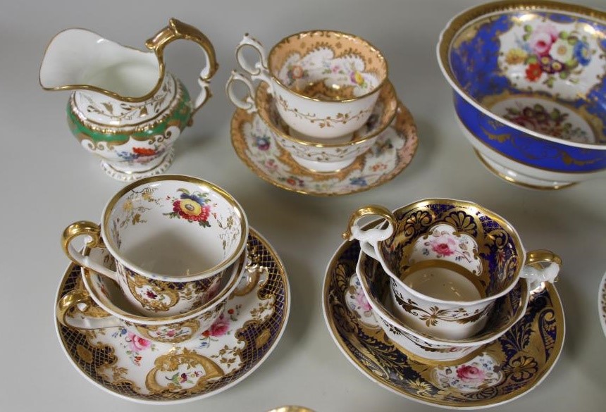 A COLLECTION OF ENGLISH PORCELAIN TEA WARES Image