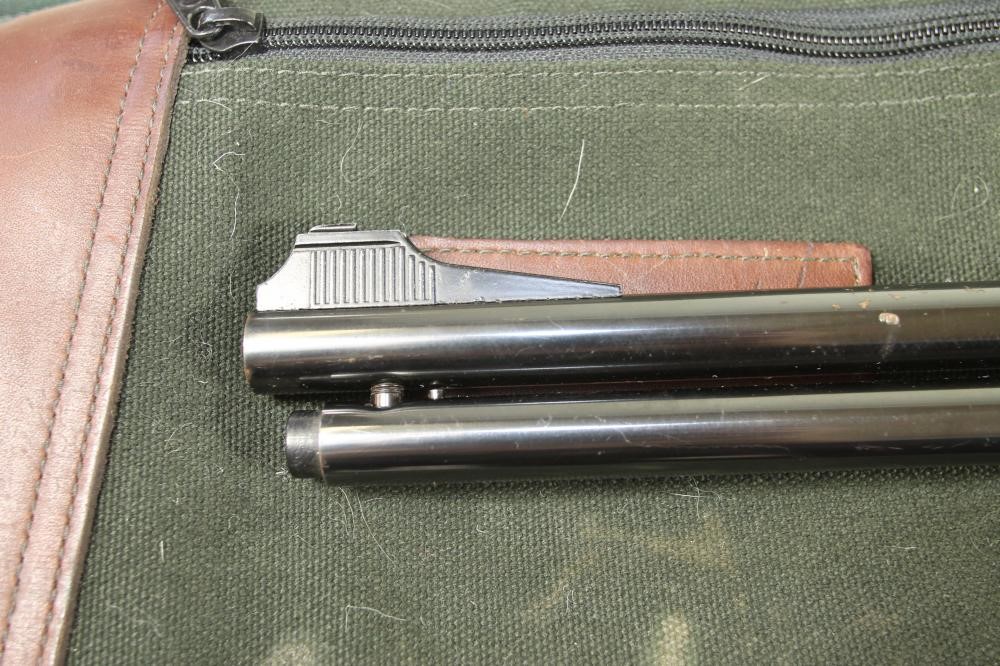 A B.S.A. UNDERLEVER .22 AIR RIFLE Image