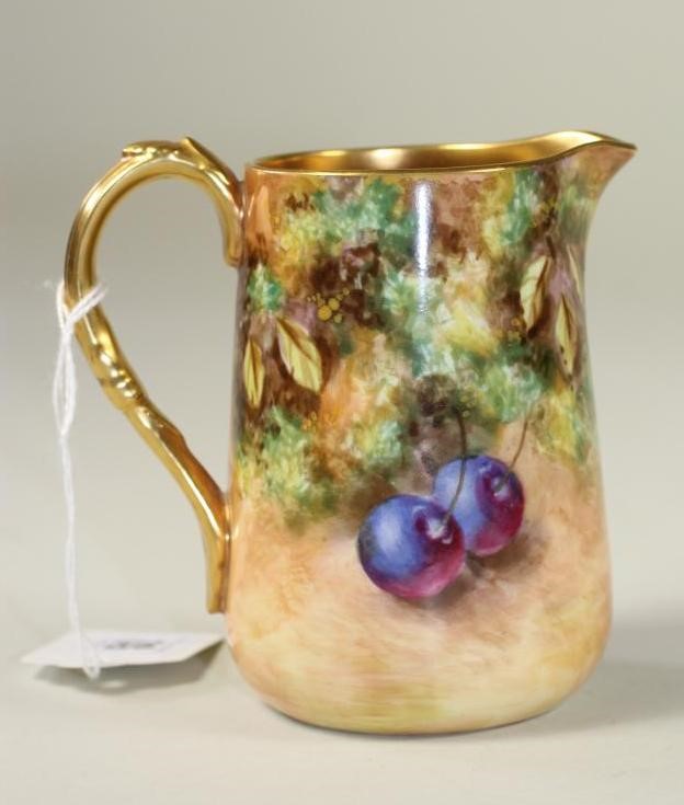 A ROYAL WORCESTER CHINA JUG Image
