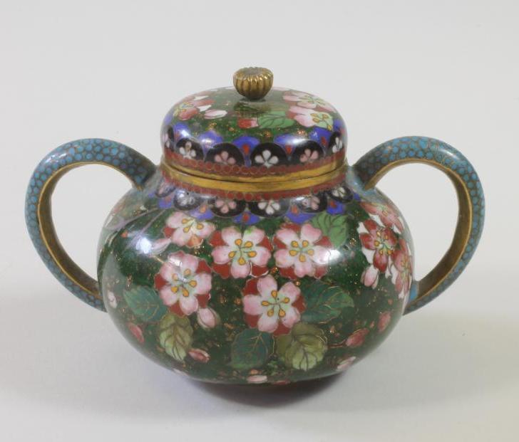 A CHINESE CLOISONNE ENAMEL POT AND COVER of squat globular form with two turquoise scale loop Image