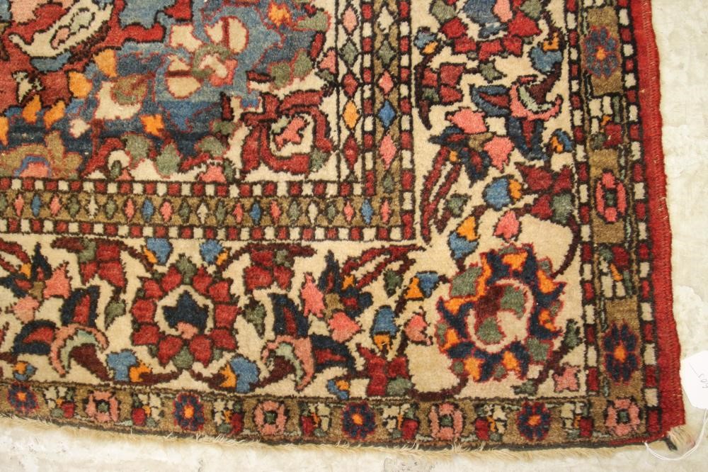 A RUSSIAN ISFAHAN RUG Image