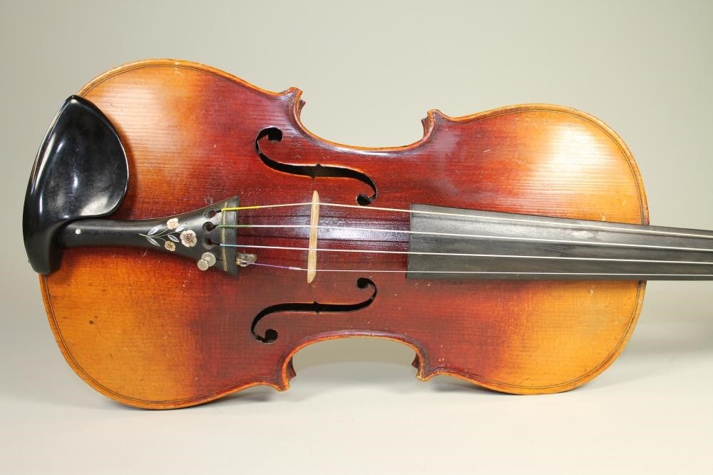 A GERMAN "MAGGINI" VIOLIN Image