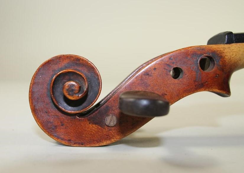 AN ENGLISH VIOLIN Image
