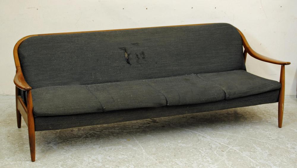 A GREAVES & THOMAS 1960'S ORGANIC FORM SOFA BED Image