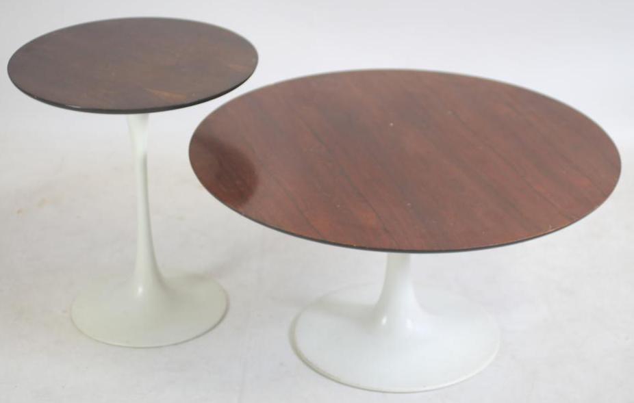 AN ARKANA TULIP OCCASIONAL TABLE by Eero Saarinen Image