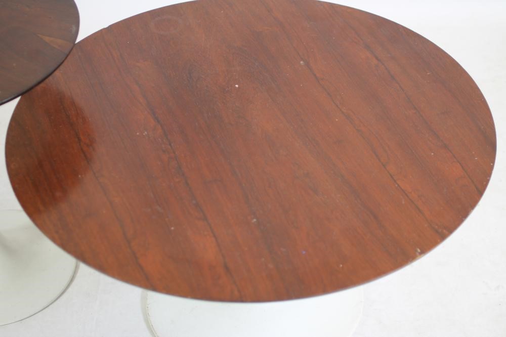 AN ARKANA TULIP OCCASIONAL TABLE by Eero Saarinen Image