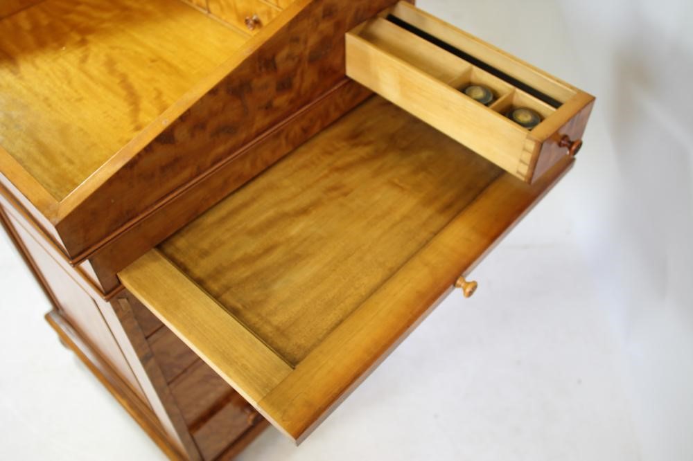 A SATINWOOD GILLOW STYLE DAVENPORT Image