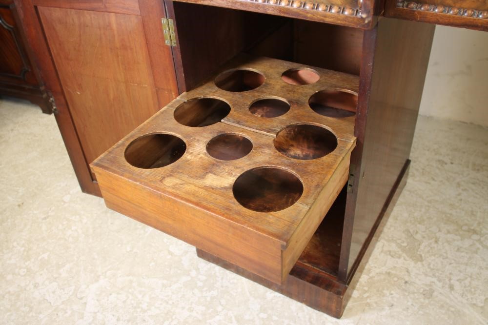 A WILLIAM IV MAHOGANY PEDESTAL SIDEBOARD Image