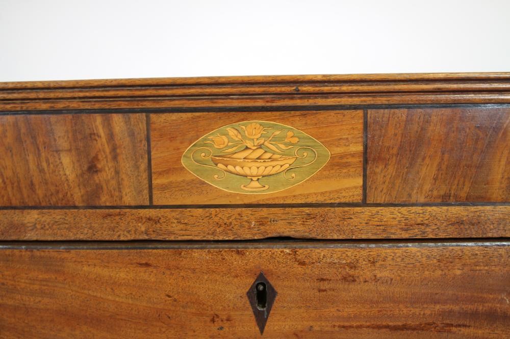 A GEORGIAN MAHOGANY CHEST Image