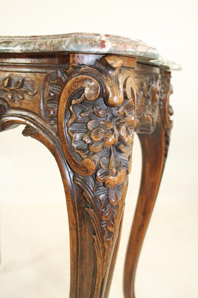 A FRENCH LOUIS XV STYLE CARVED WALNUT OCCASIONAL TABLE Image