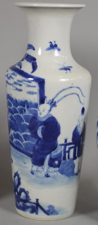 A COLLECTION OF CHINESE PORCELAIN Image
