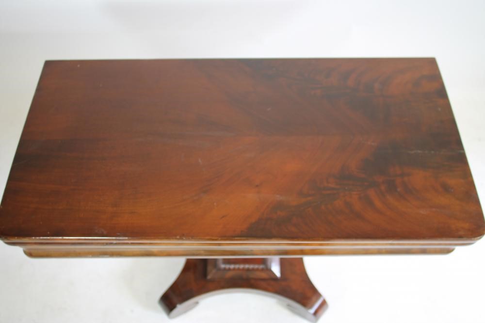 AN EARLY VICTORIAN FOLDING TEA TABLE of rounded oblong form Image