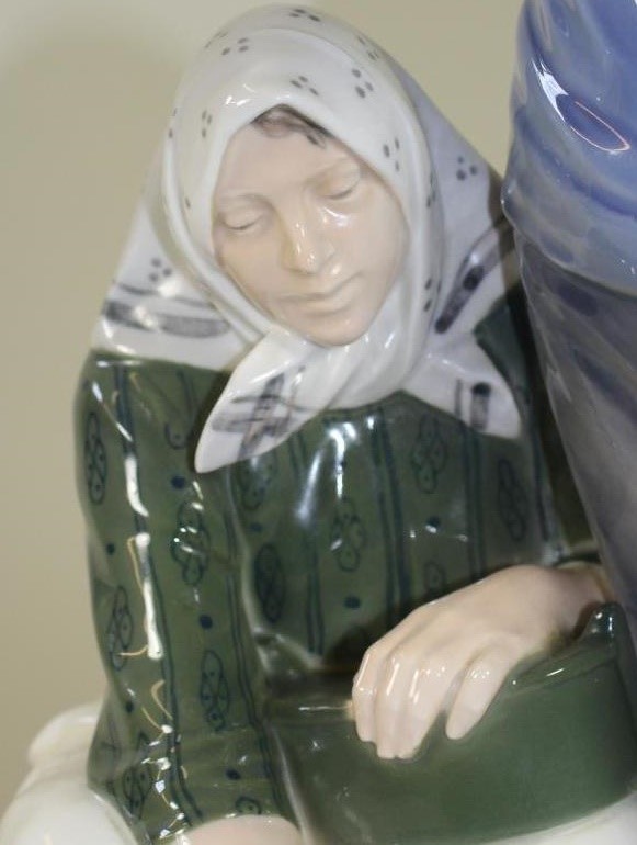 A LARGE ROYAL COPENHAGEN PORCELAIN FIGURE GROUP- "HARVEST" -  c.1970 Image