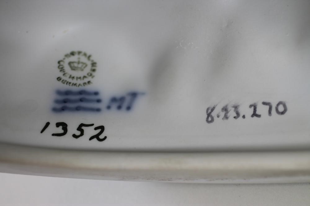 A LARGE ROYAL COPENHAGEN PORCELAIN FIGURE GROUP- "HARVEST" -  c.1970 Image