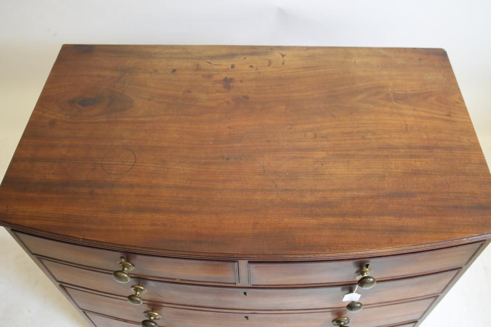 A GEORGIAN MAHOGANY CHEST Image