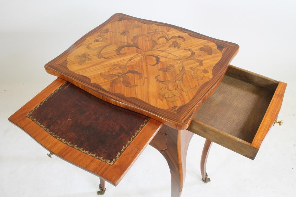 A LOUIS XV STYLE KINGWOOD AND TULIP WOOD LADY'S WRITING TABLE Image