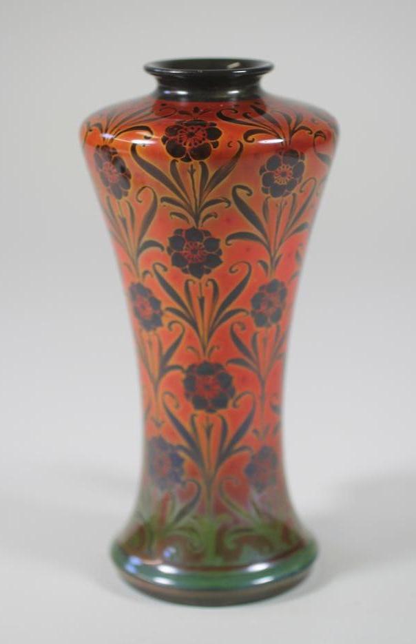 A ROYAL LANCASTRIAN EARTHENWARE VASE Image