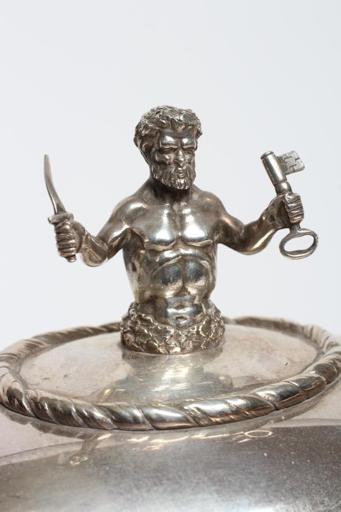 CLAN MURRAY - A Victorian EPNS tureen and cover Image