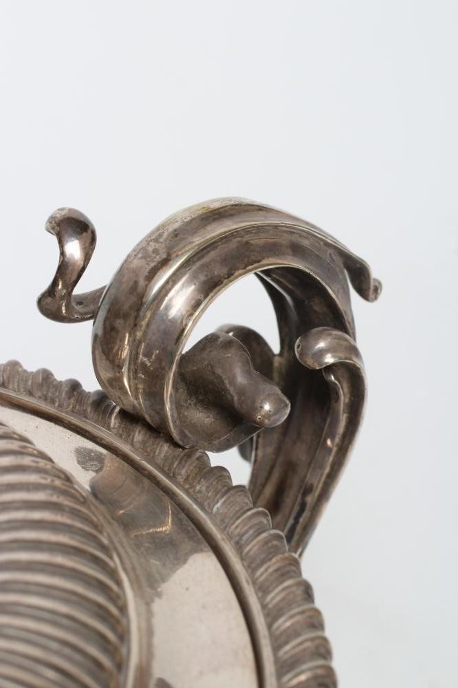 CLAN MURRAY - A Victorian EPNS tureen and cover Image