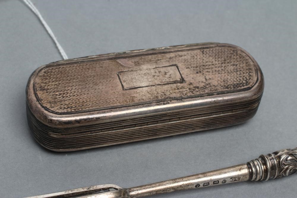A WILLIAM IV SILVER SNUFF BOX Image