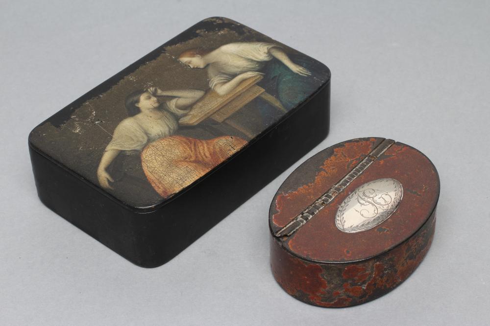 A RUSSIAN LACQUERED BOX Image