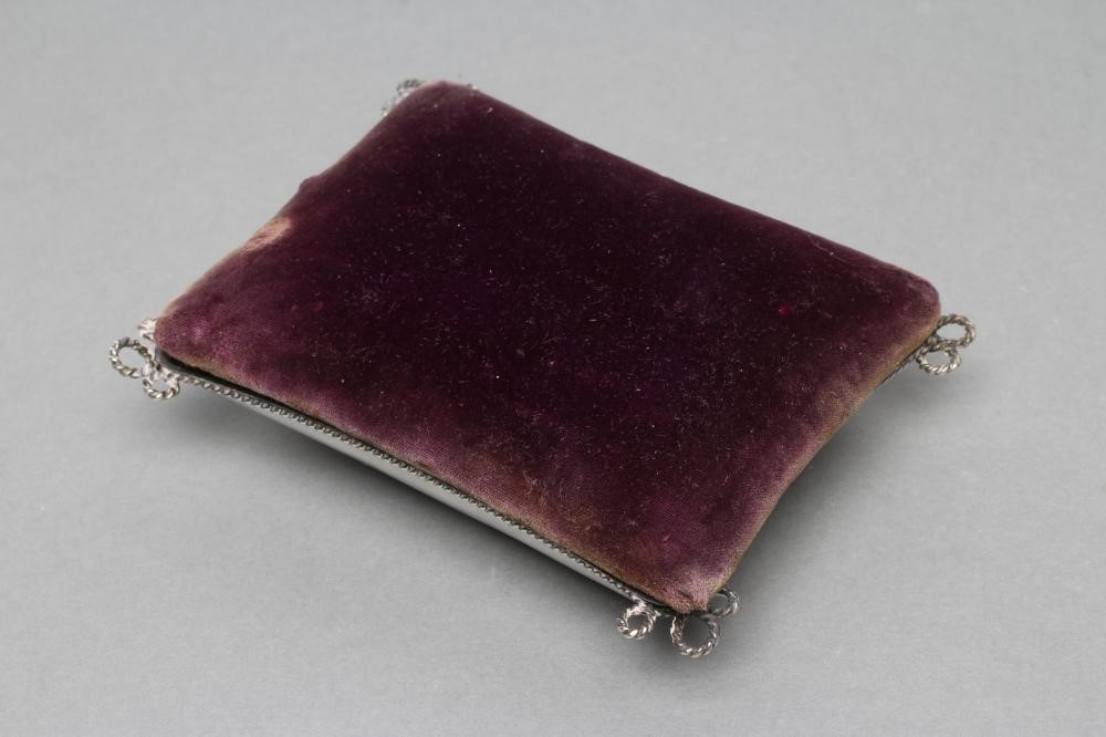 AN EDWARDIAN SILVER HAT PIN CUSHION Image